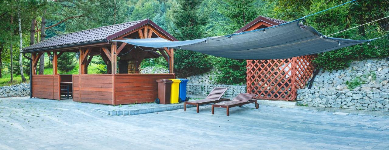 Glamping Pod Gwiazdami Pietrusza Wola Hotel Ngoại thất bức ảnh