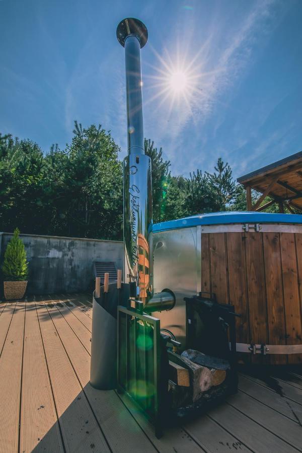 Glamping Pod Gwiazdami Pietrusza Wola Hotel Ngoại thất bức ảnh