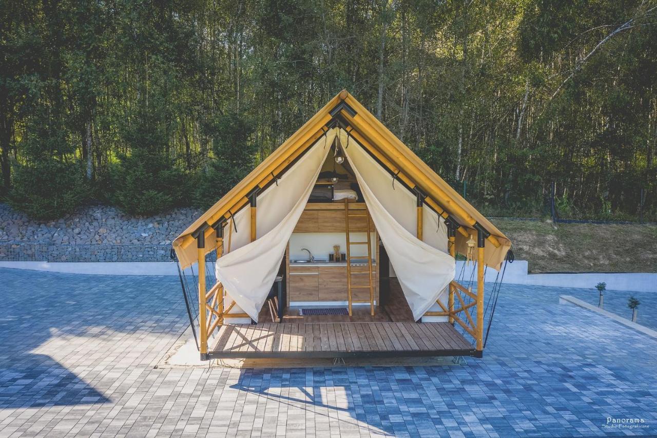 Glamping Pod Gwiazdami Pietrusza Wola Hotel Ngoại thất bức ảnh